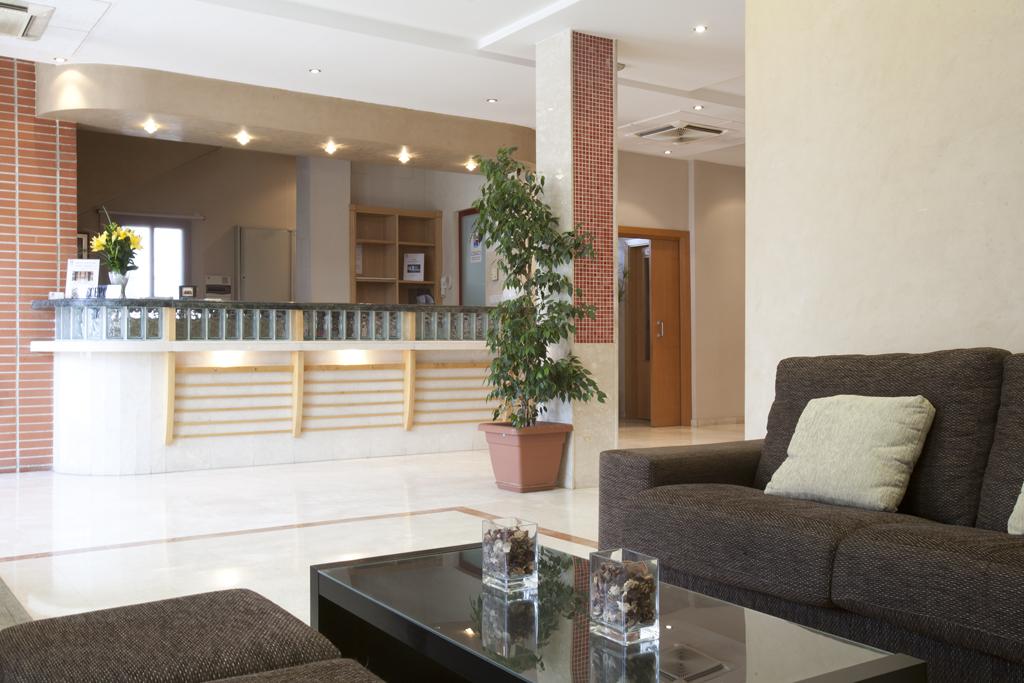 Hotel Tocina Business Альболоте Интерьер фото