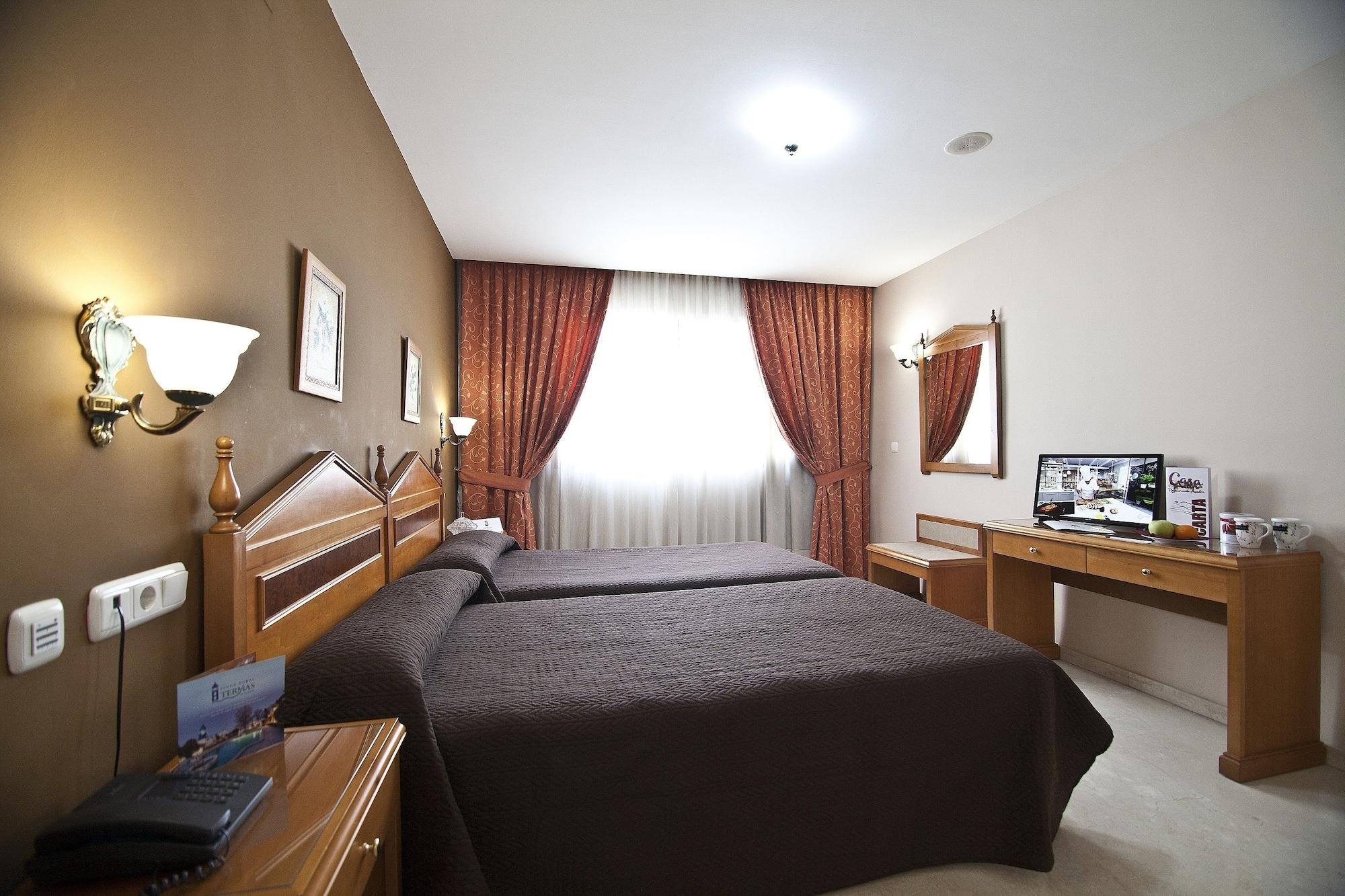 Hotel Tocina Business Альболоте Экстерьер фото