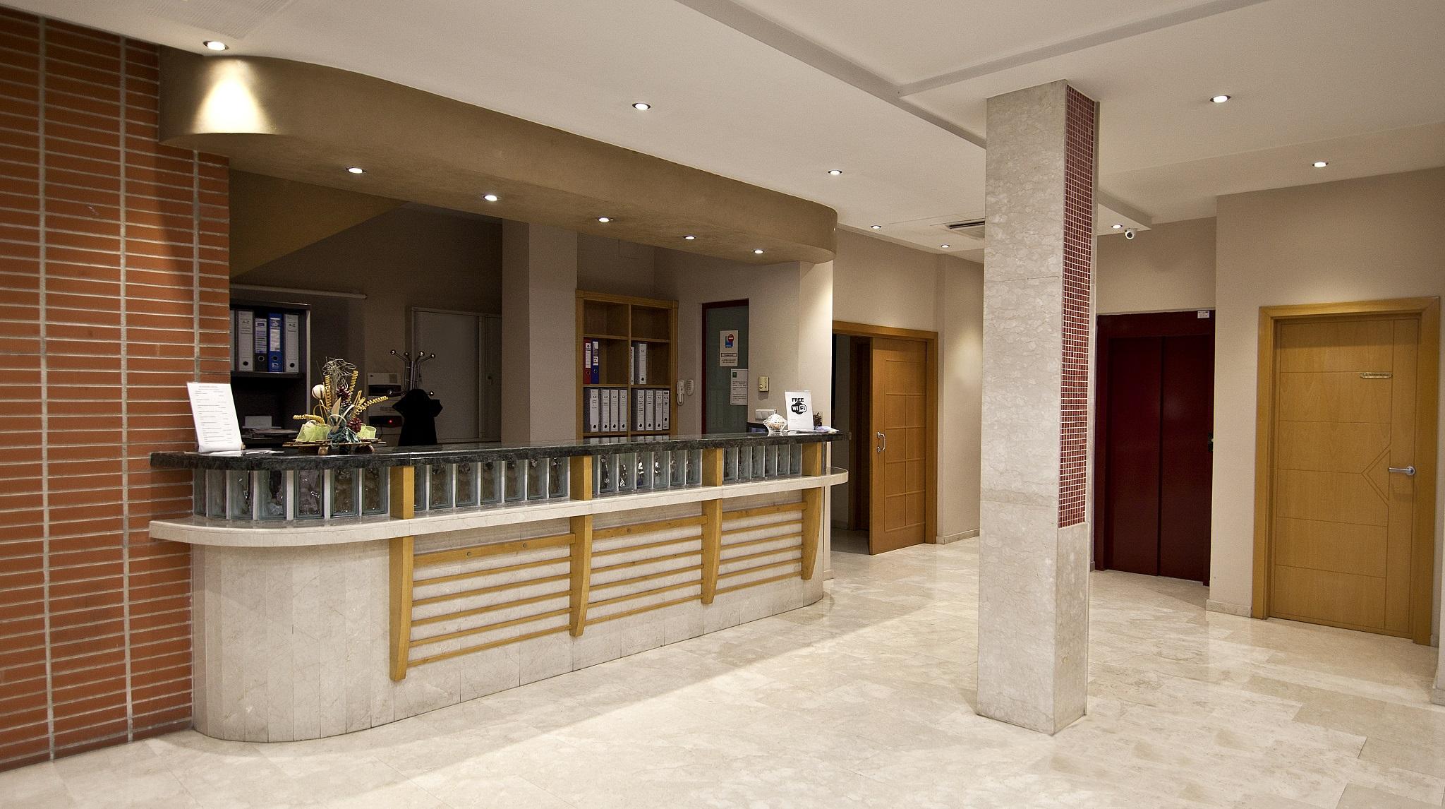 Hotel Tocina Business Альболоте Экстерьер фото