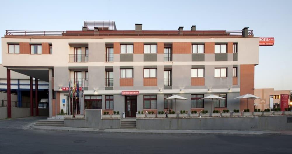 Hotel Tocina Business Альболоте Экстерьер фото