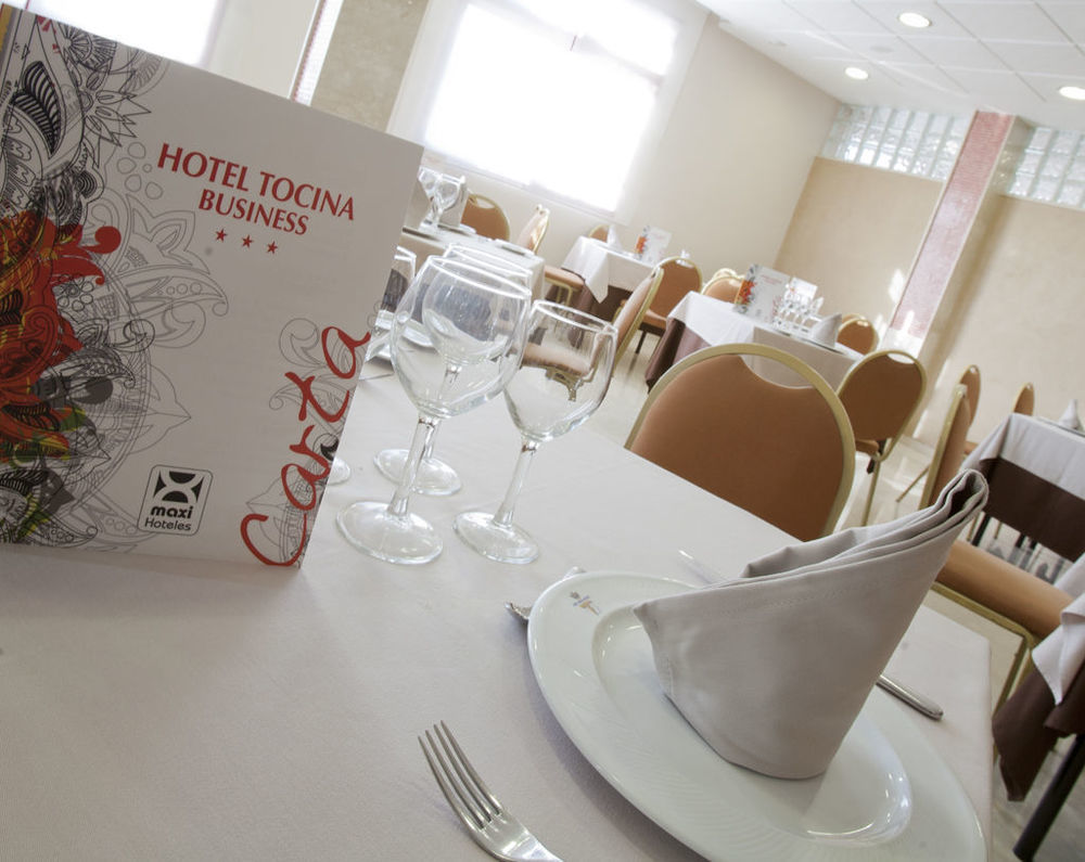 Hotel Tocina Business Альболоте Экстерьер фото