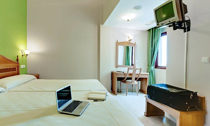 Hotel Tocina Business Альболоте Экстерьер фото