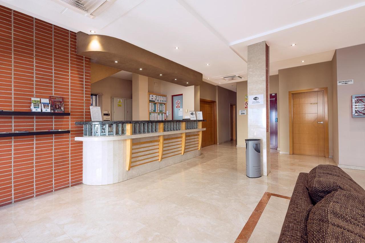 Hotel Tocina Business Альболоте Экстерьер фото