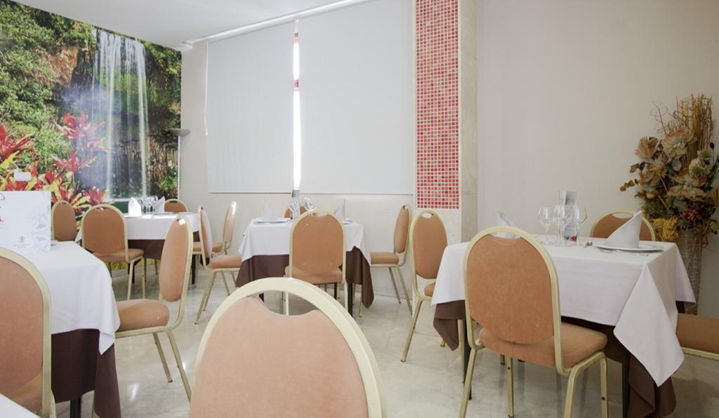 Hotel Tocina Business Альболоте Экстерьер фото