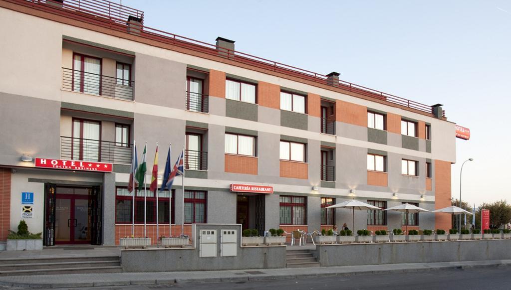 Hotel Tocina Business Альболоте Экстерьер фото